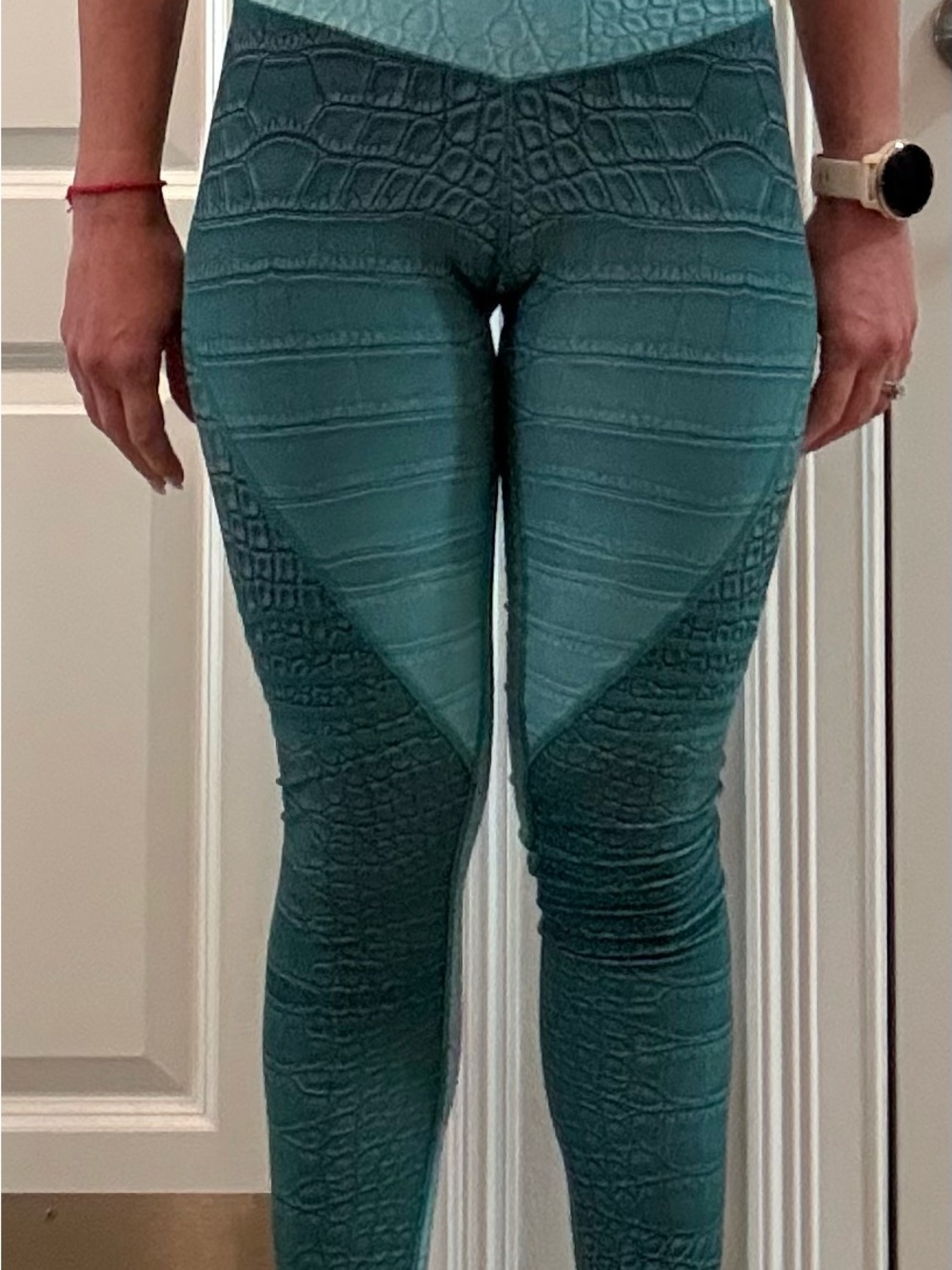 LAST DAY SALE - Niyama Sol Teal Croc-Embossed Leggings - Picture 2 of 3